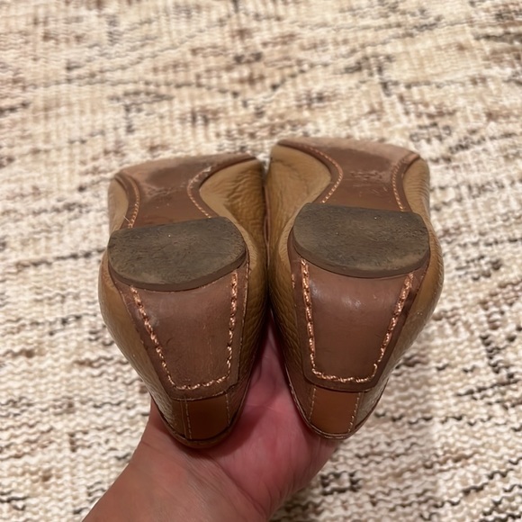 Tory Burch Aaden Ballet in Sand - Picture 6 of 9